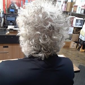 Meet your Posher, Diane